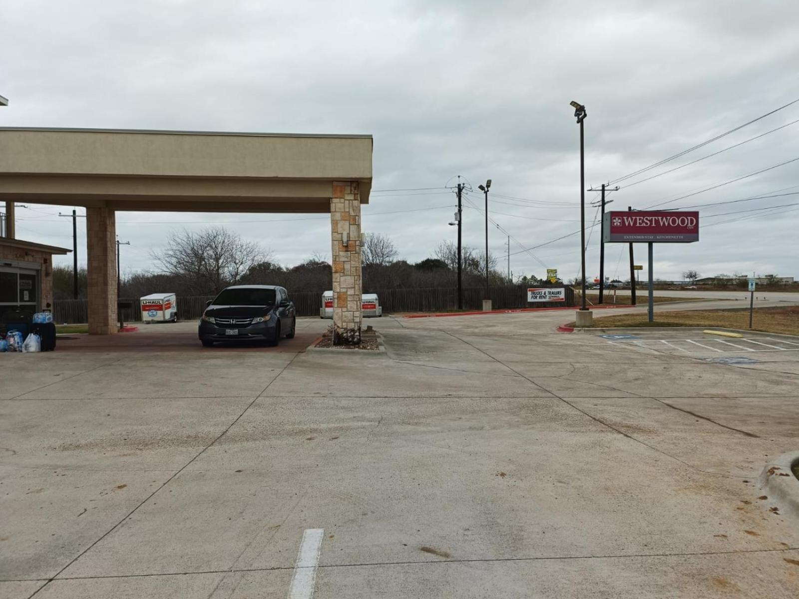 Westwood Inn By Oyo Gonzales Tx Exterior foto